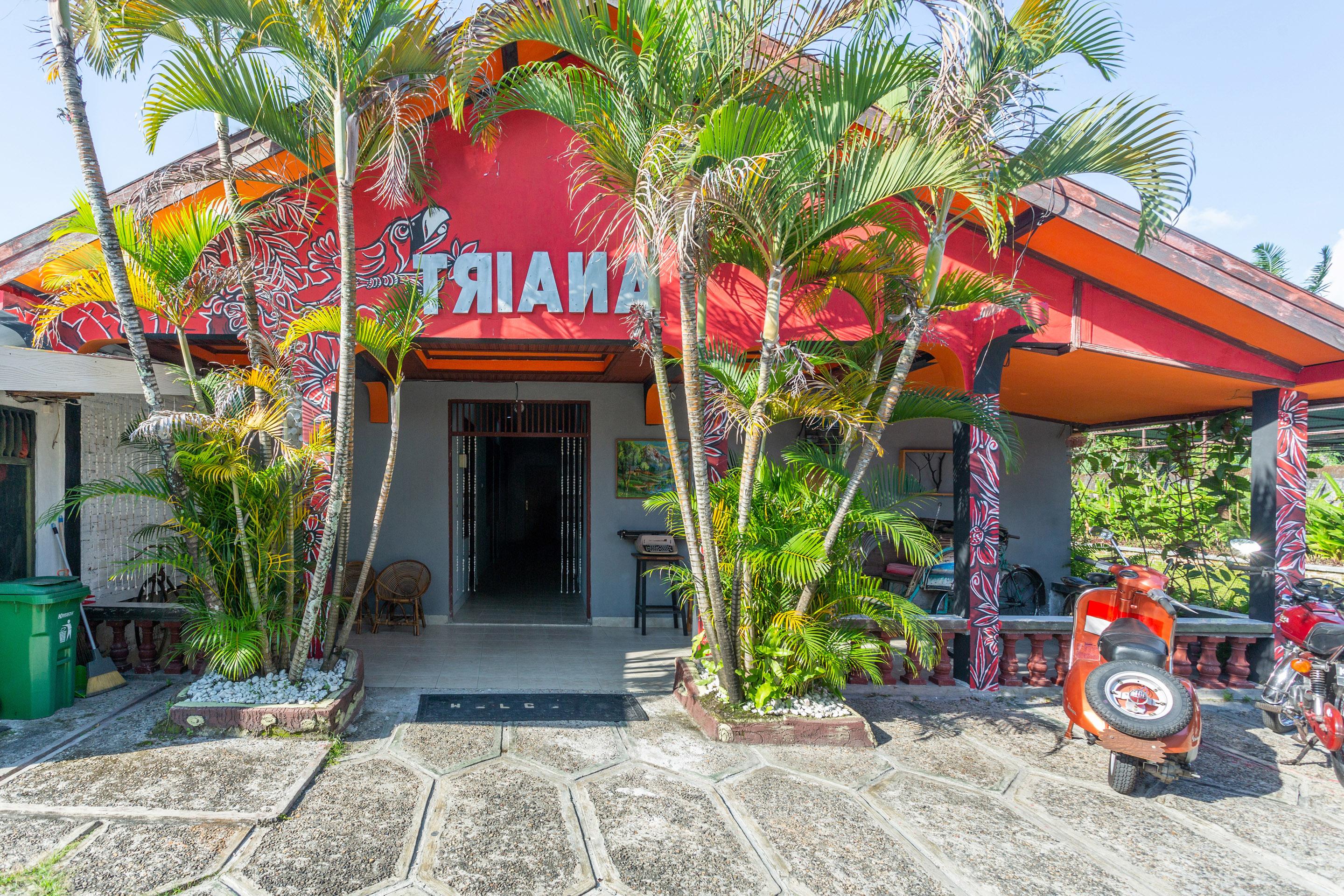 Oyo 2527 Hotel Triana Palangkaraya Exterior photo